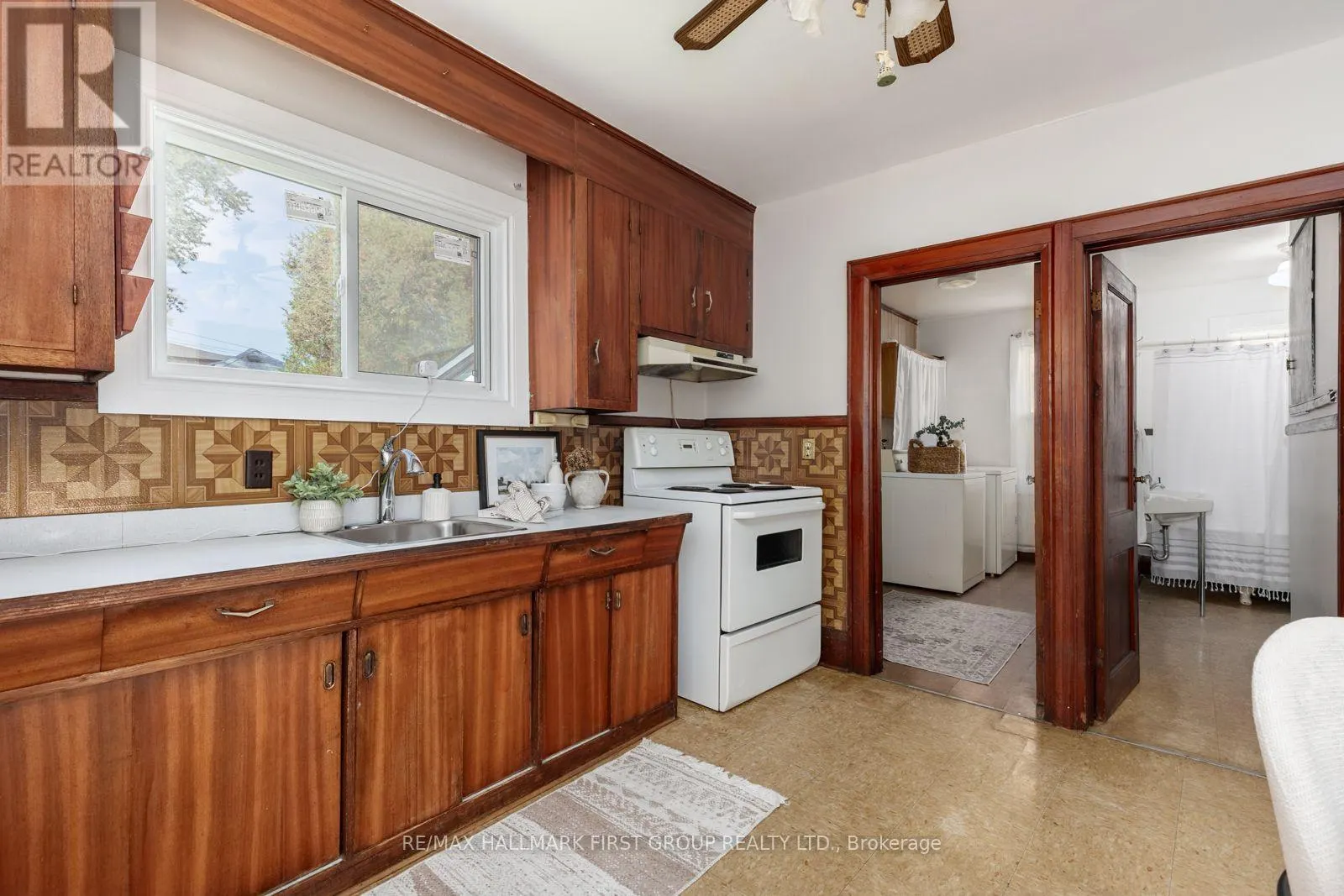 350 OSHAWA BOULEVARD S