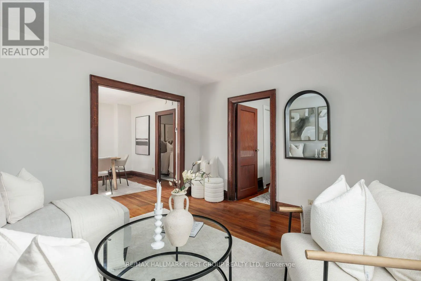 350 OSHAWA BOULEVARD S