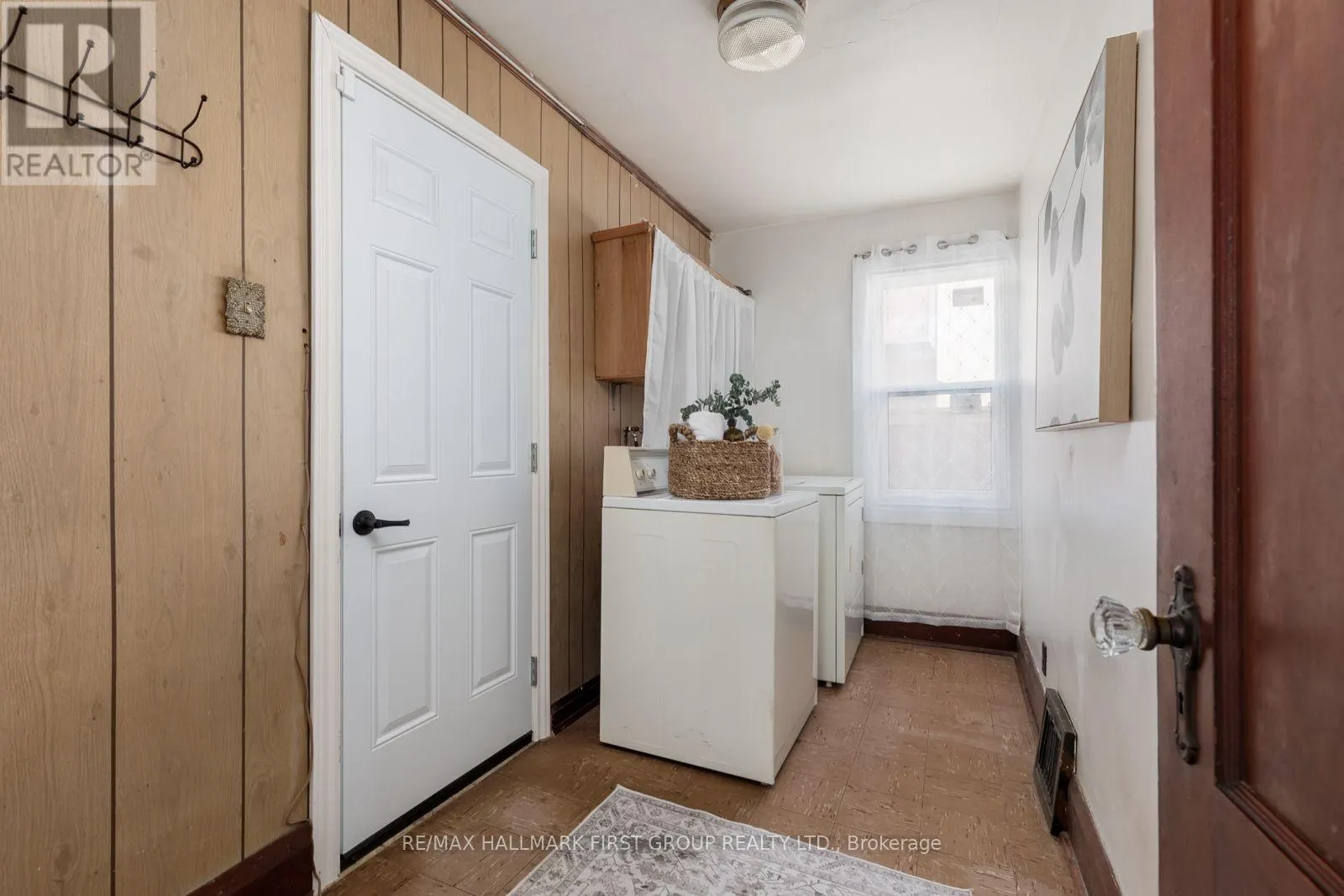 350 OSHAWA BOULEVARD S