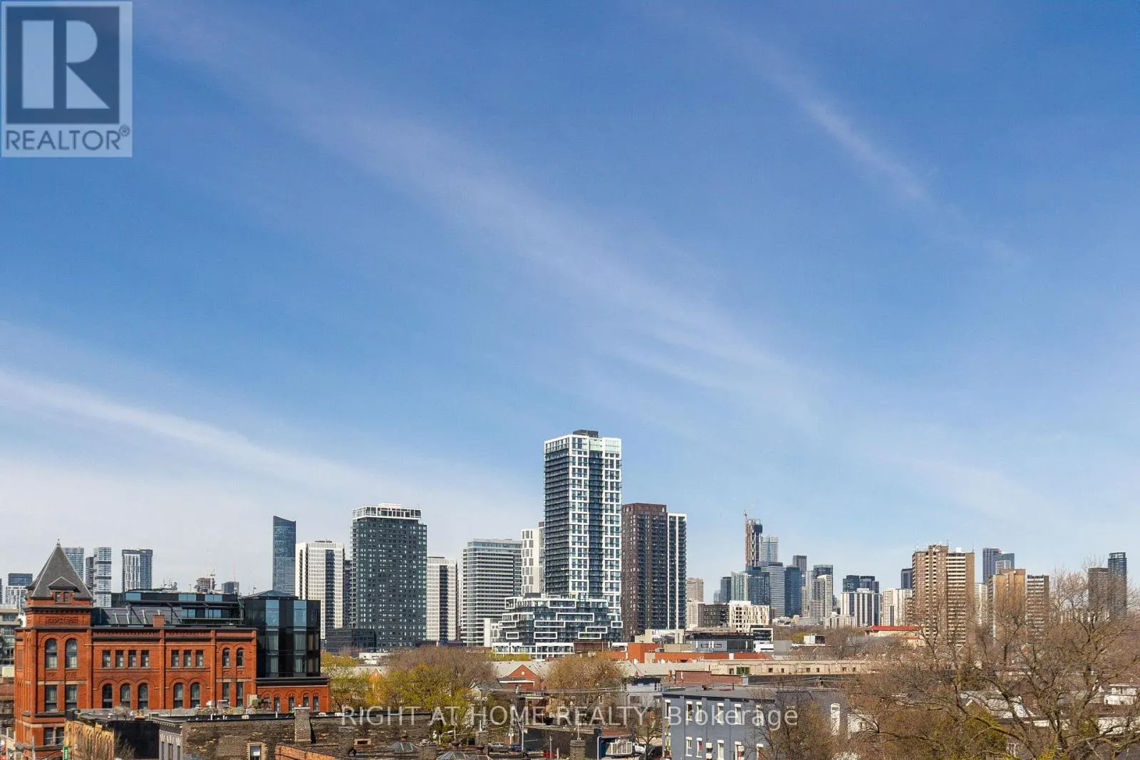 602 - 761 QUEEN STREET E