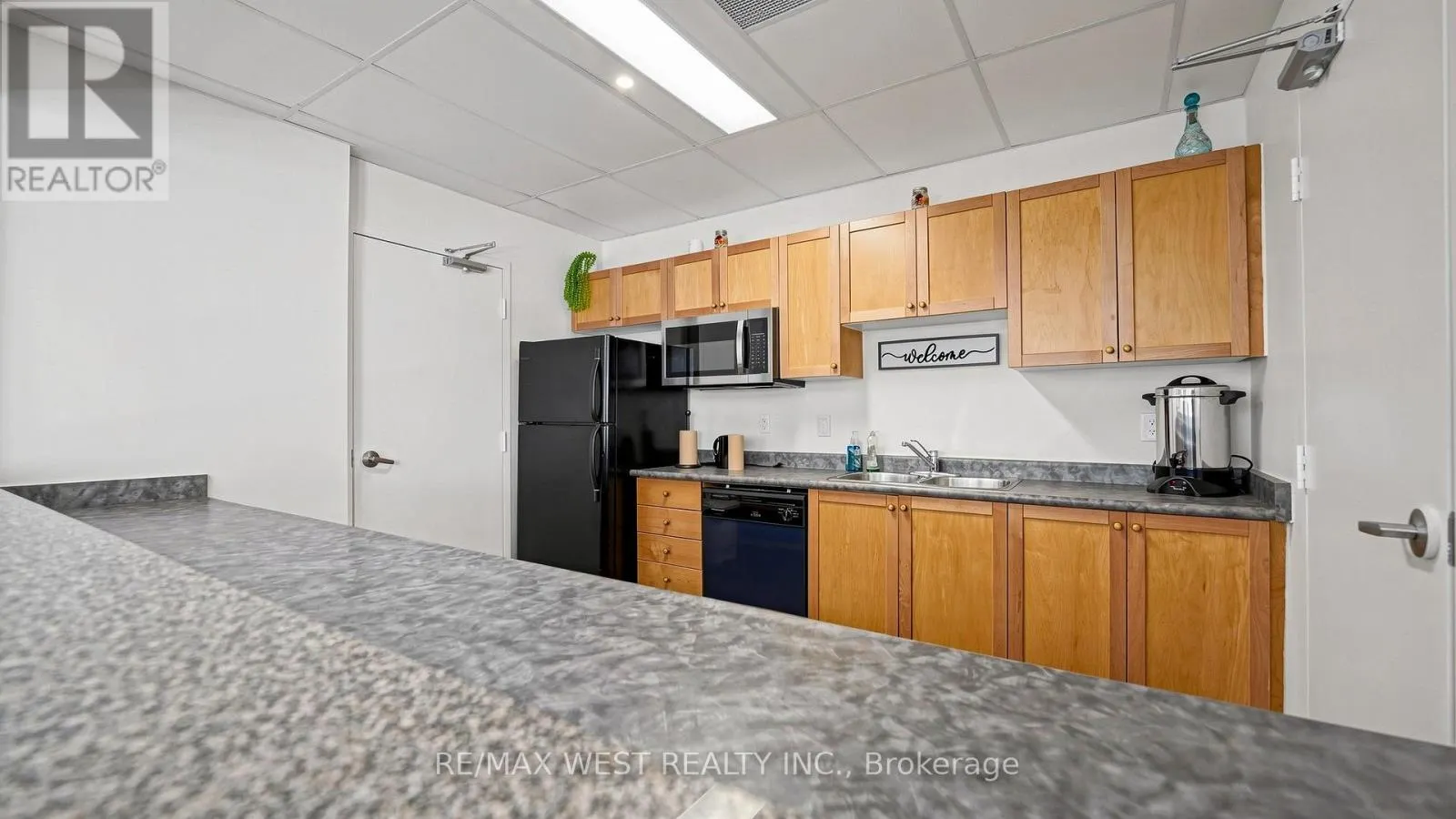 105 - 102 ASPEN SPRINGS DRIVE