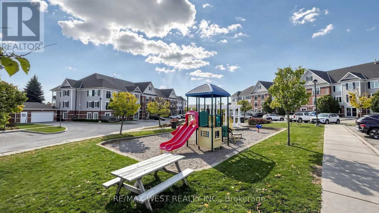 105 - 102 ASPEN SPRINGS DRIVE