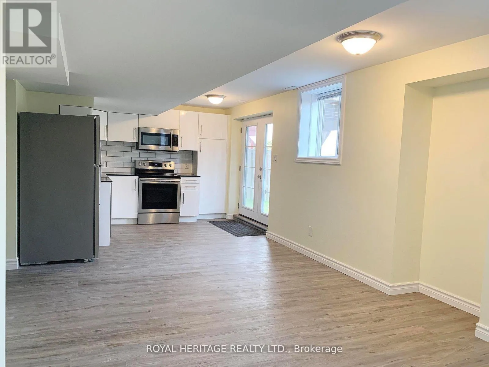 1628 SPENCELY DRIVE
