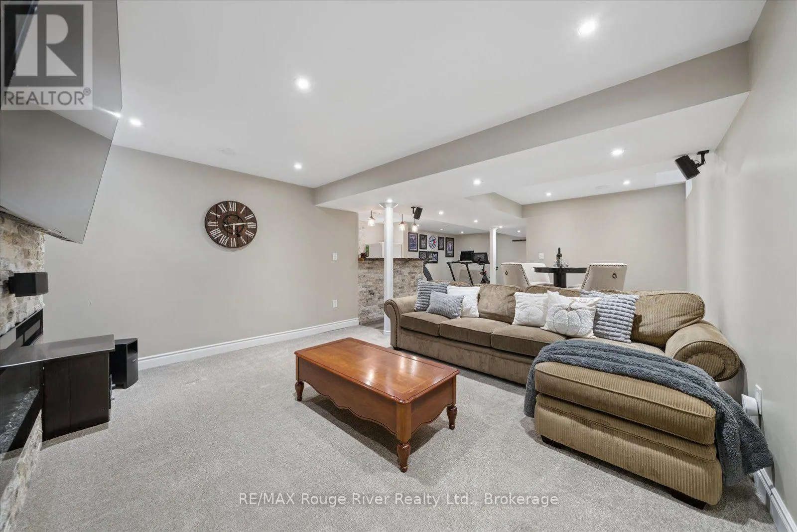 36 SHREWSBURY DRIVE