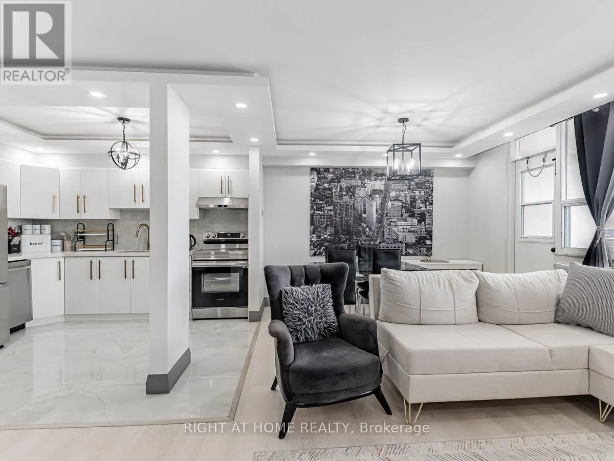 1206 - 2550 PHARMACY AVENUE