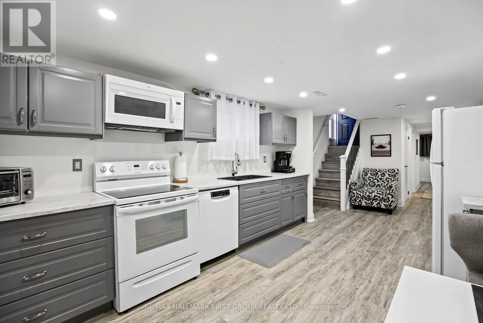 1224 PHARMACY AVENUE