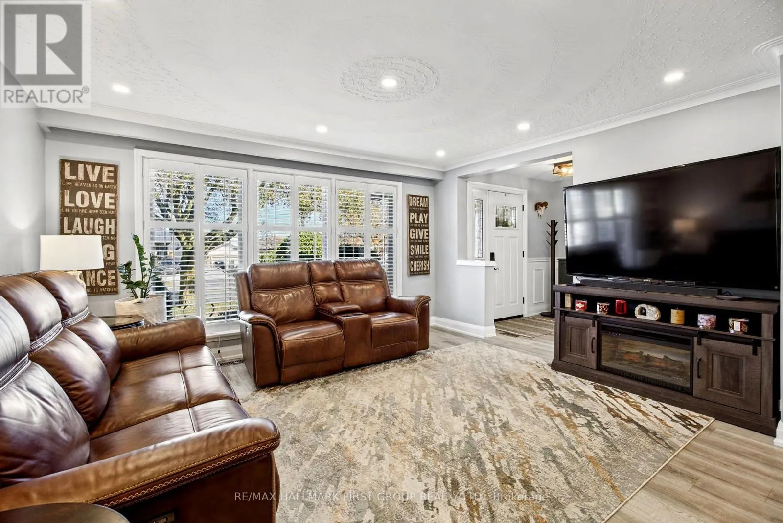 1224 PHARMACY AVENUE