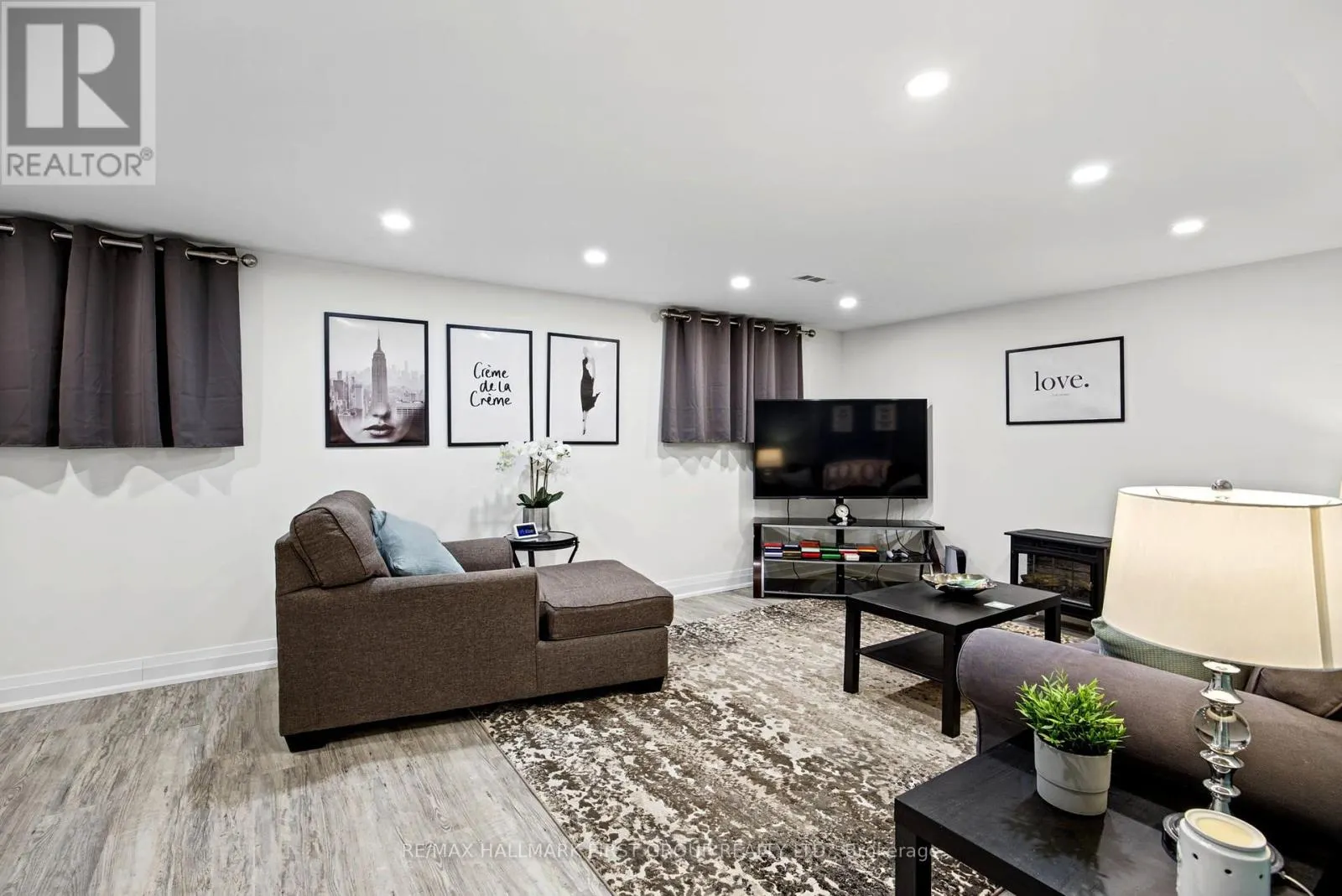 1224 PHARMACY AVENUE