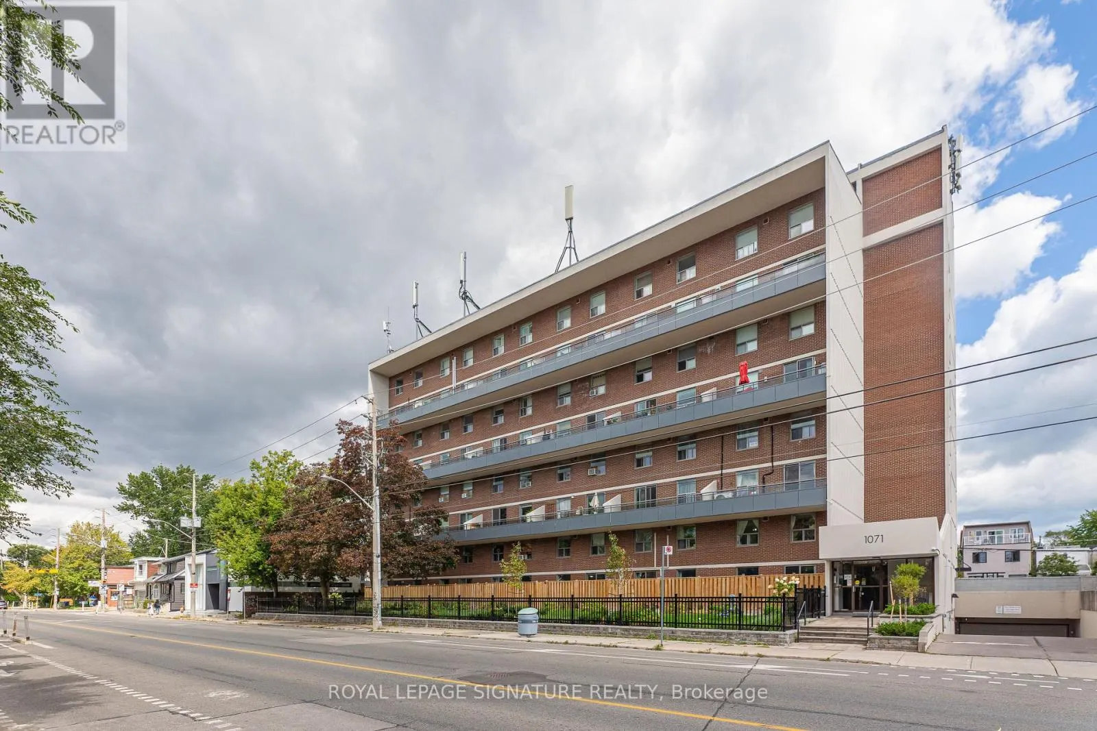 211 - 1071 WOODBINE AVENUE