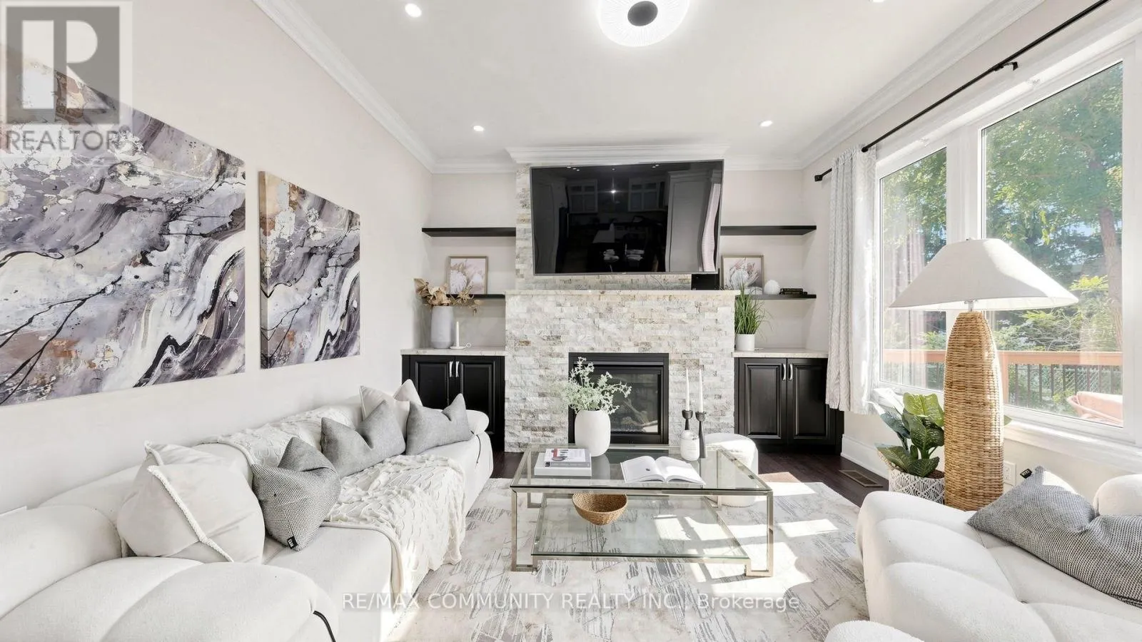 118 HAREWOOD AVENUE
