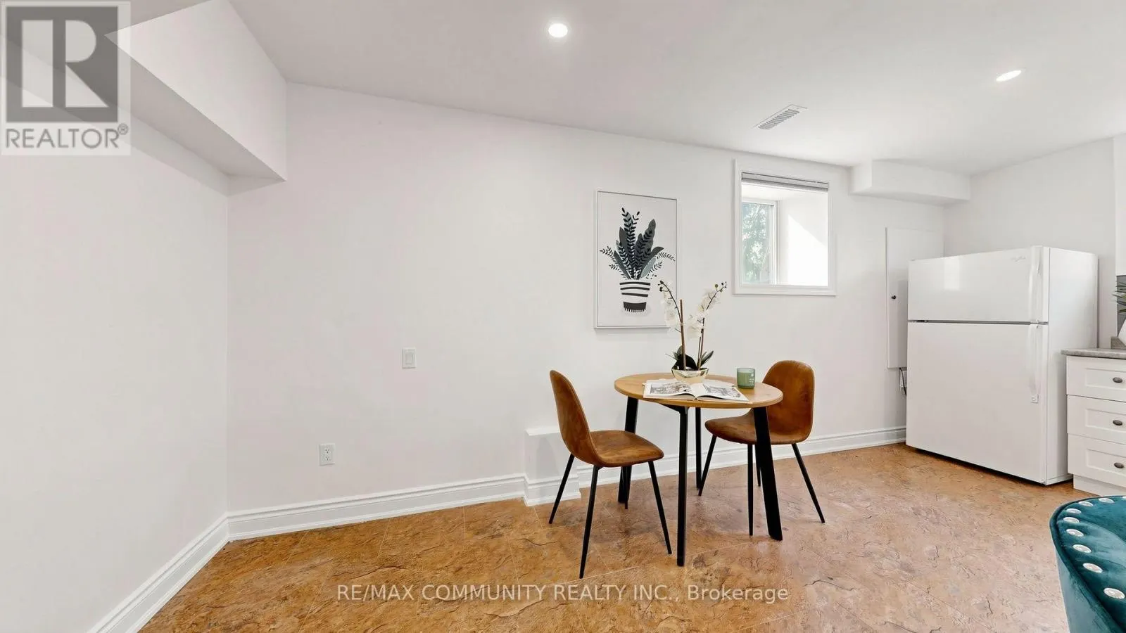 118 HAREWOOD AVENUE