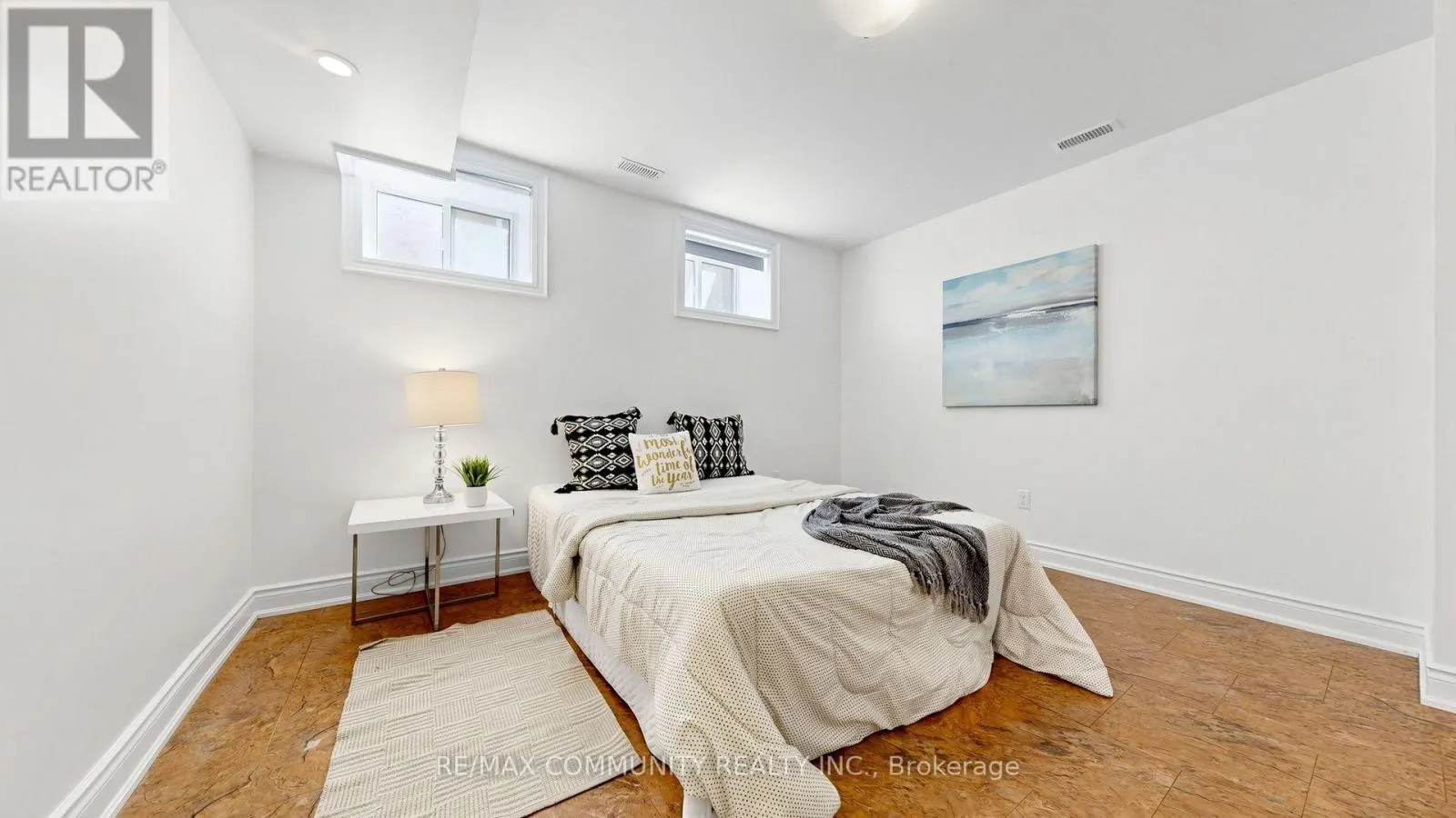 118 HAREWOOD AVENUE
