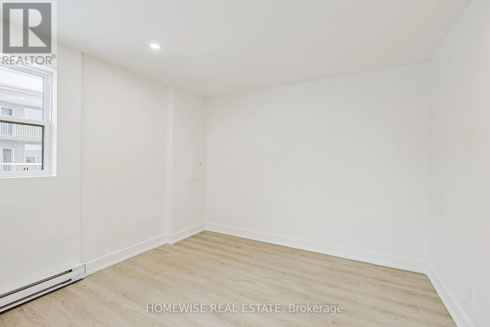6B - 100 LIBERTY STREET N