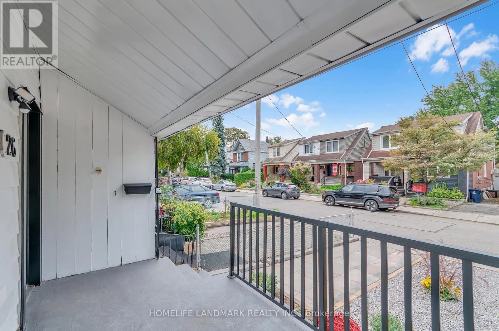 26 QUEENSDALE AVENUE