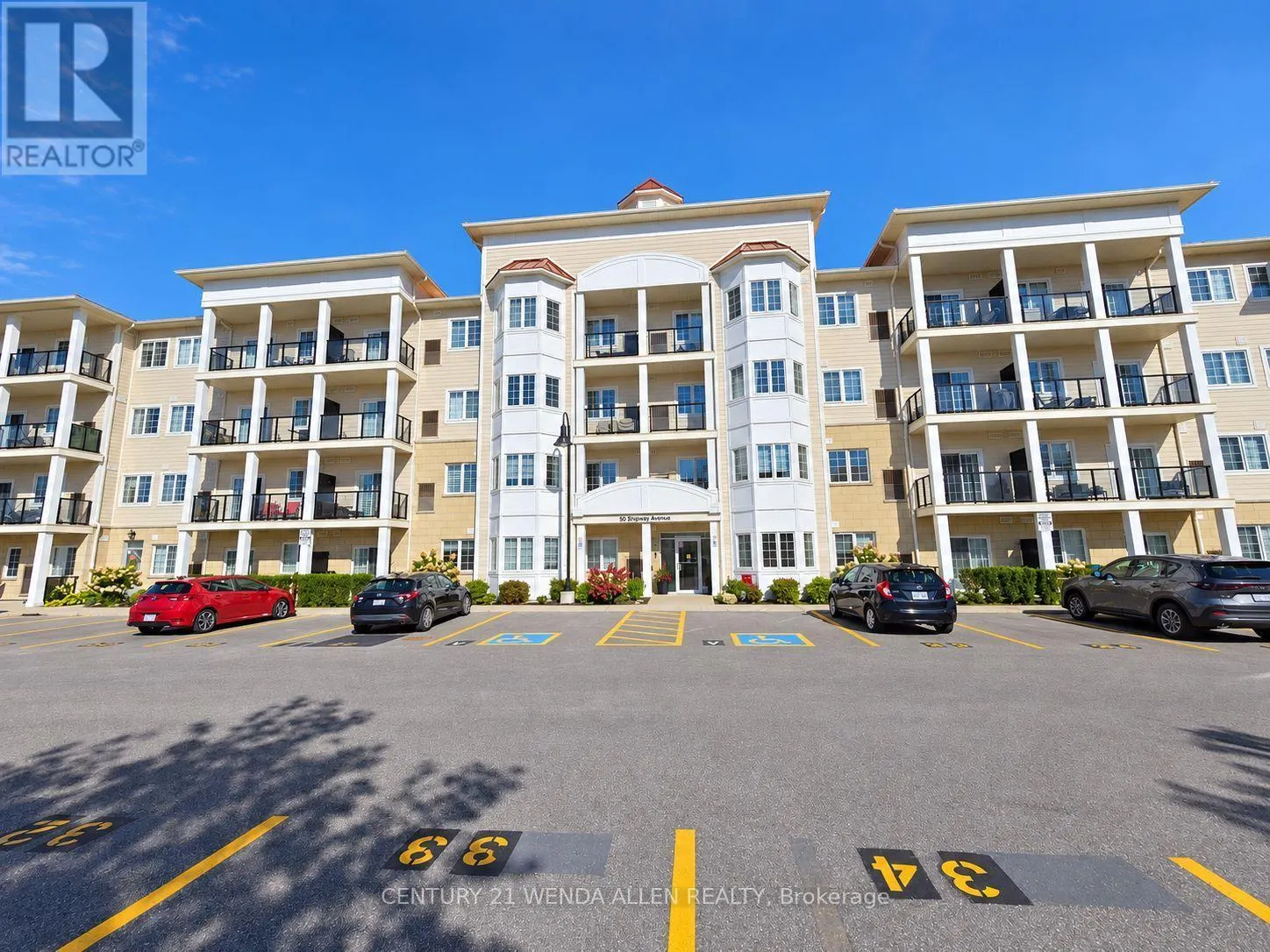 203 - 80 SHIPWAY AVENUE