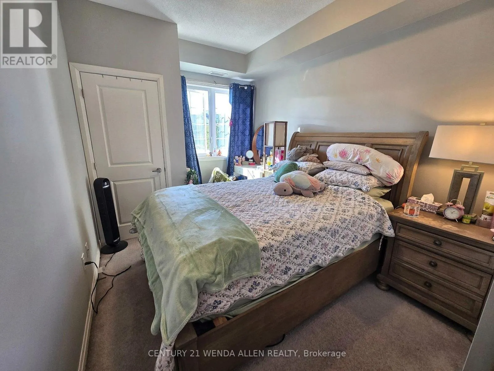 203 - 80 SHIPWAY AVENUE