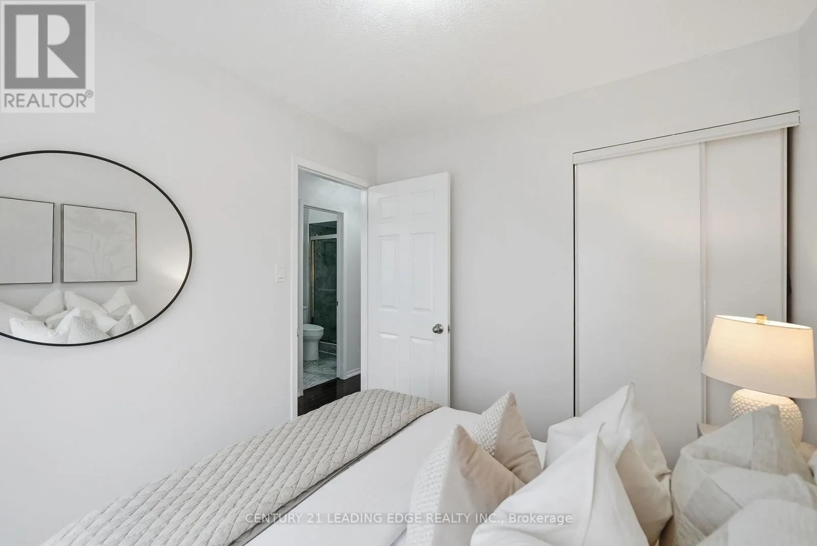 1732 SILVER MAPLE DRIVE