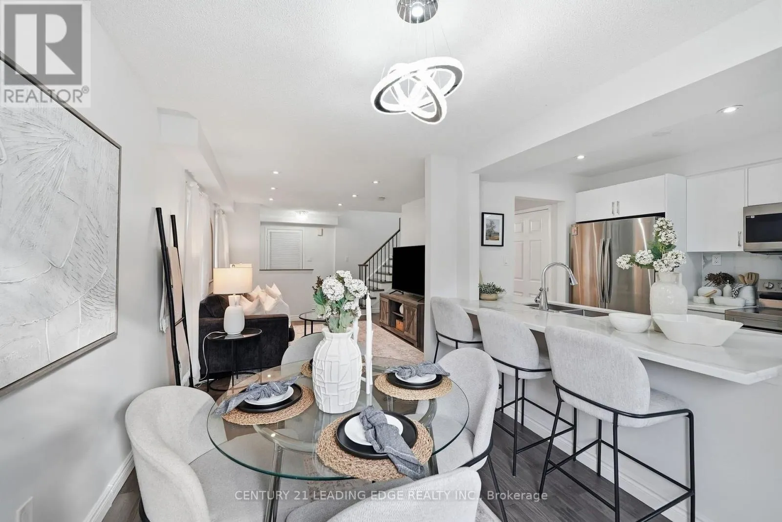 1732 SILVER MAPLE DRIVE
