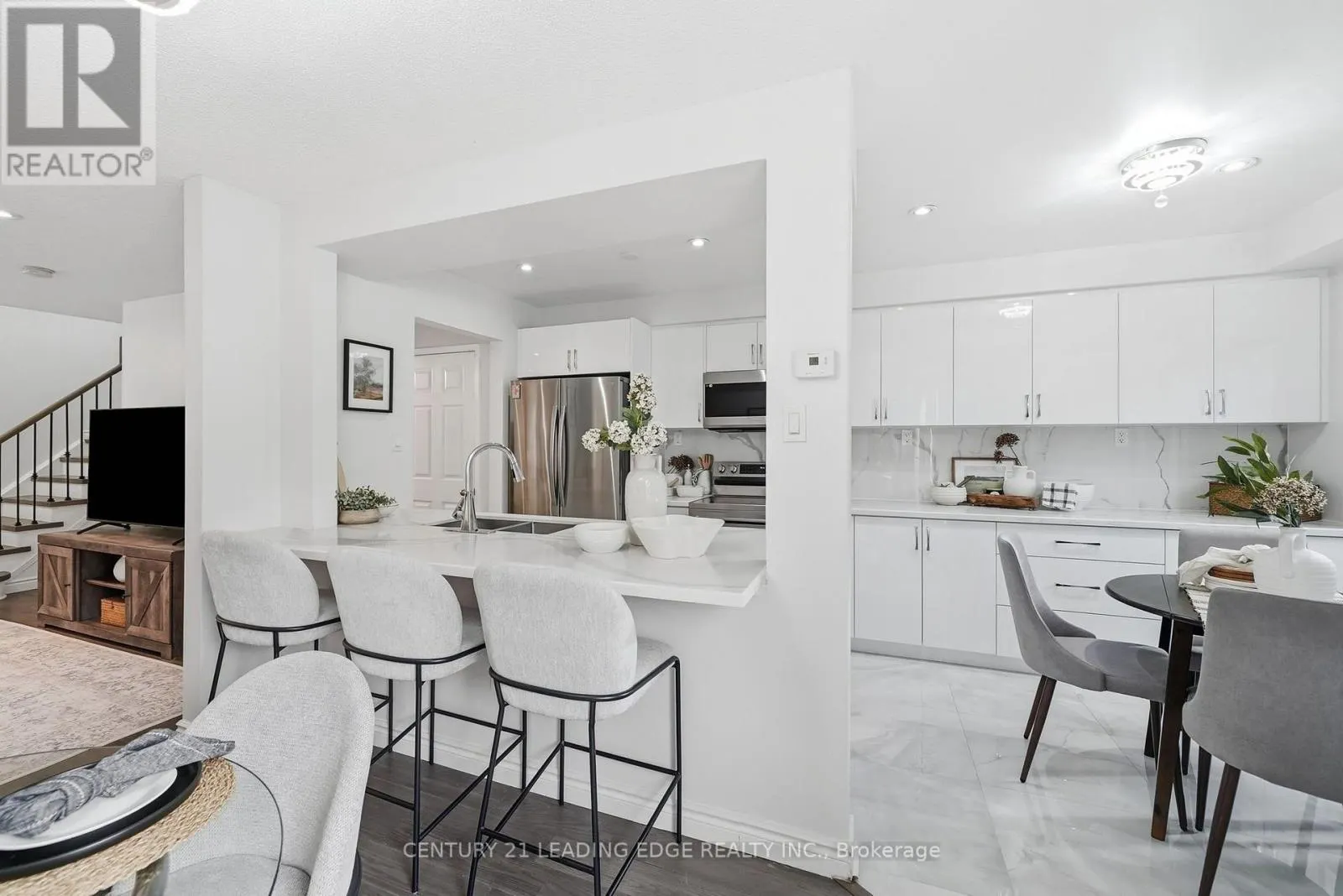 1732 SILVER MAPLE DRIVE