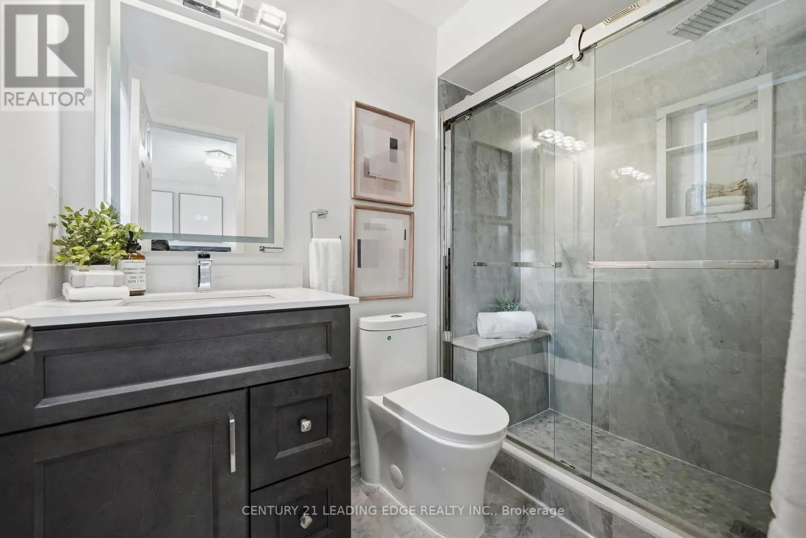 1732 SILVER MAPLE DRIVE