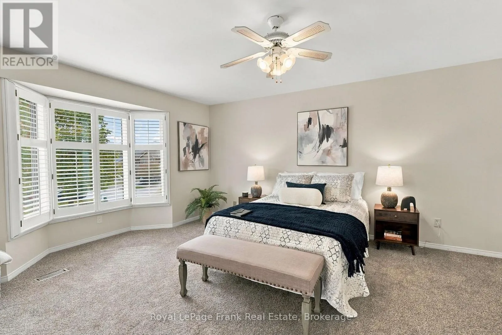 86 CHERRY BLOSSOM CRESCENT