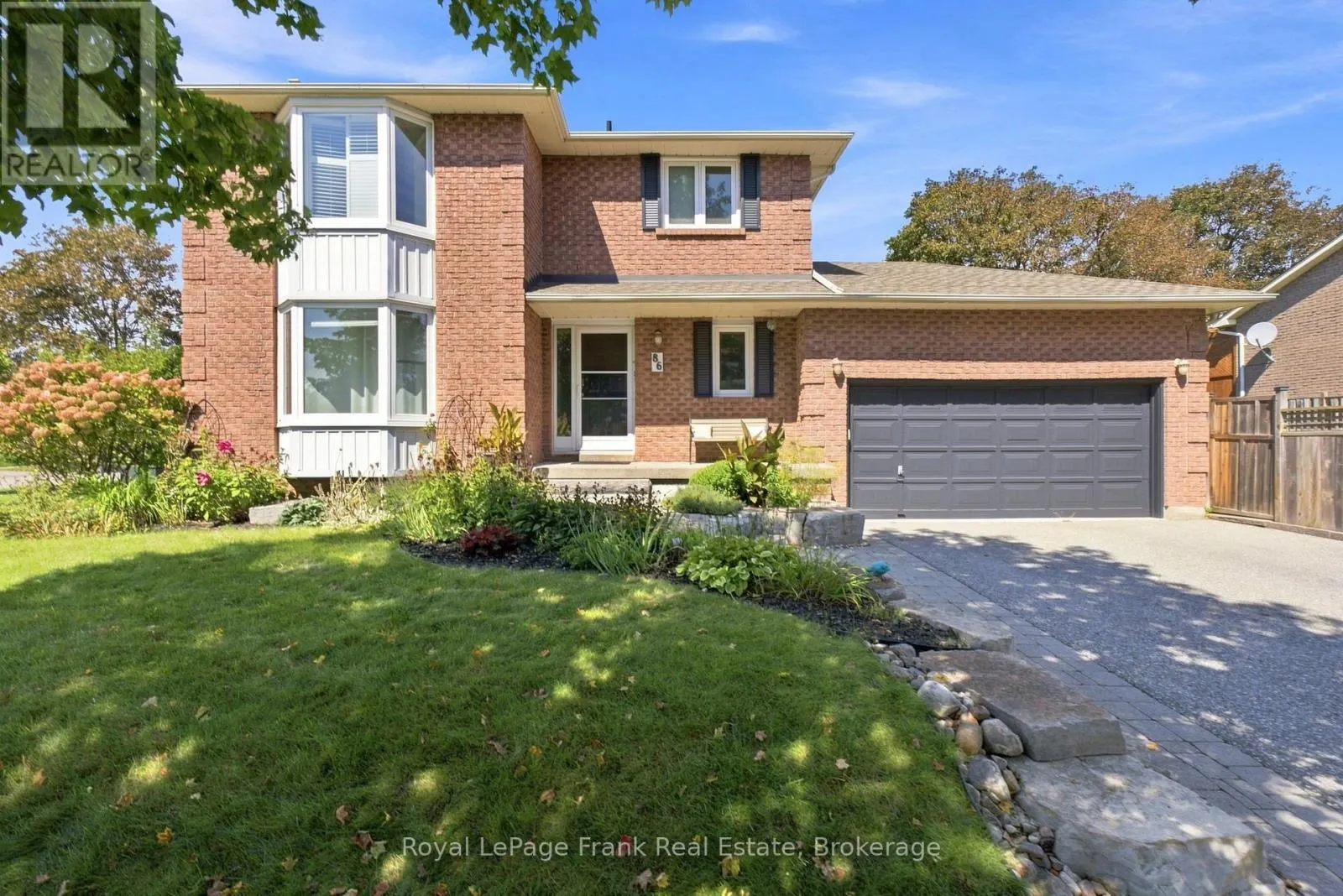 86 CHERRY BLOSSOM CRESCENT
