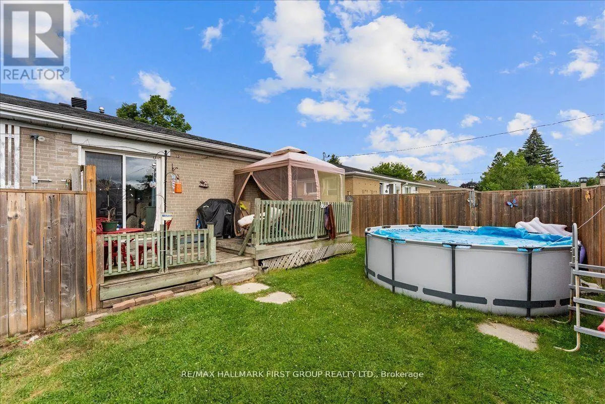 1014 DUNLOP STREET E