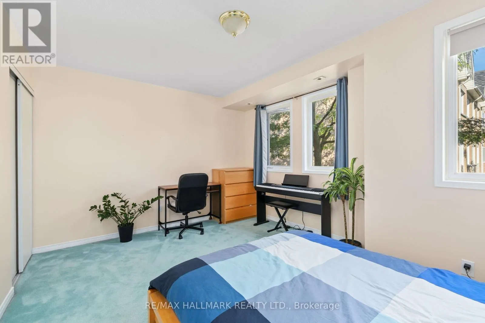 1505 - 28 ROSEBANK DRIVE