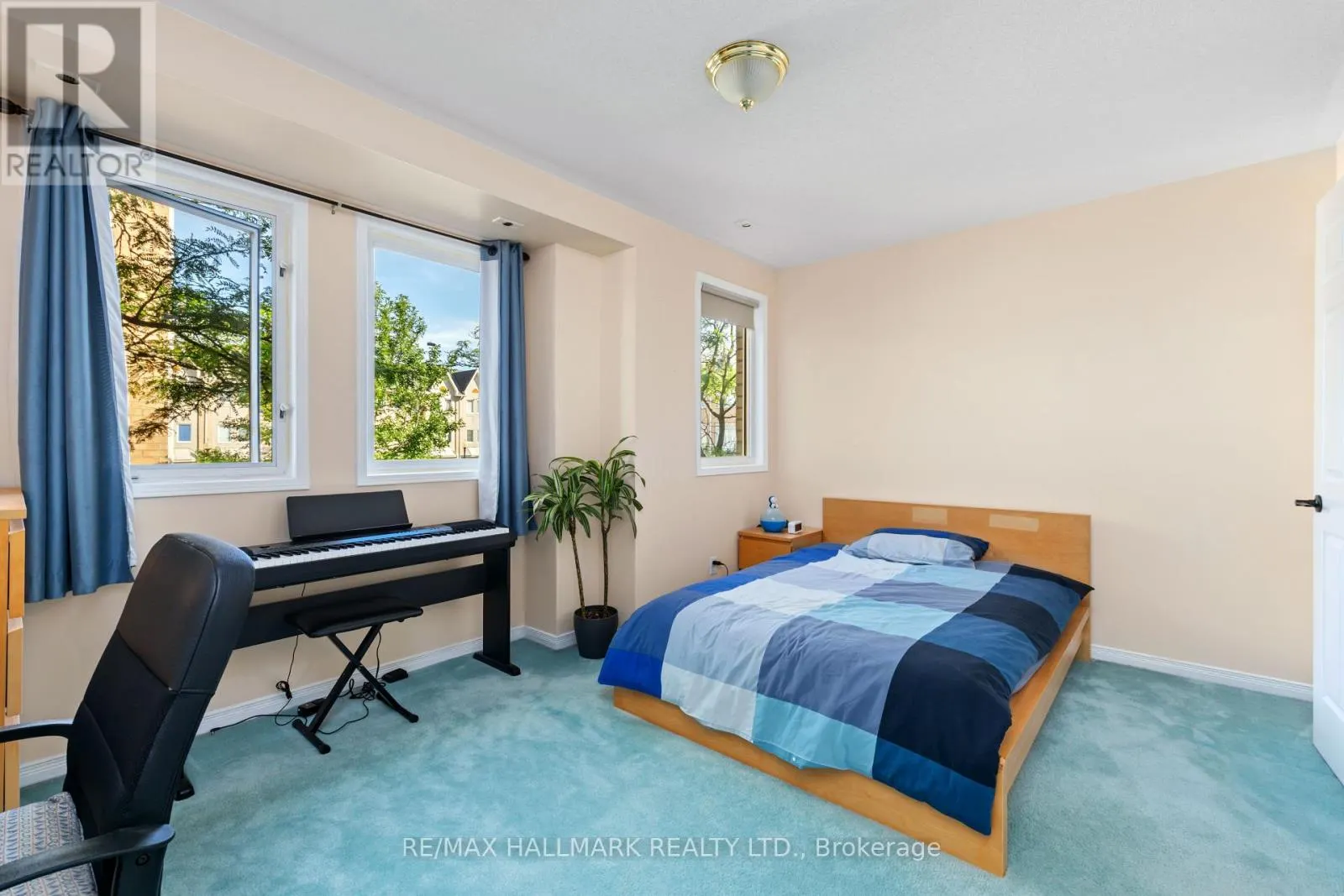 1505 - 28 ROSEBANK DRIVE