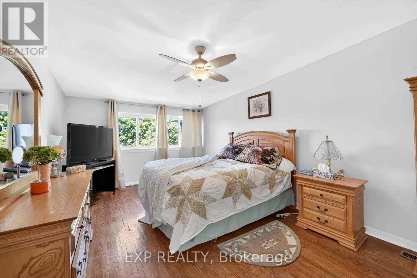 36 - 925 BAYLY STREET