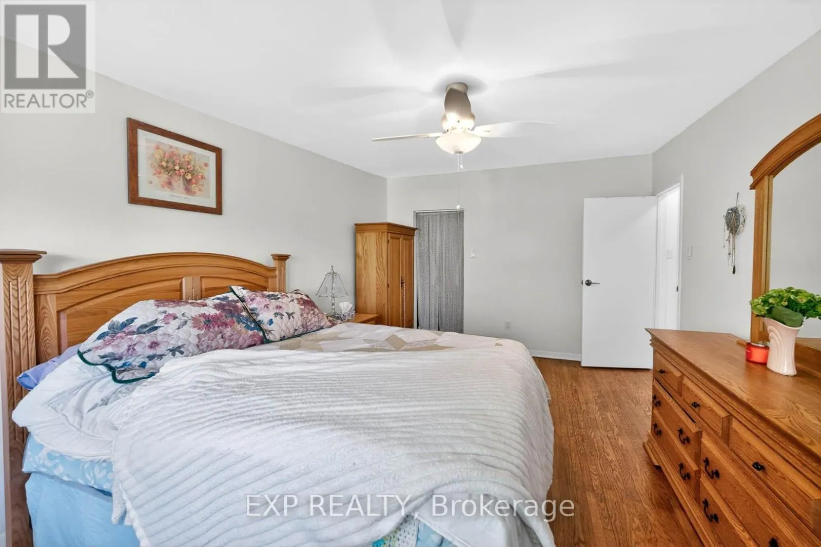 36 - 925 BAYLY STREET