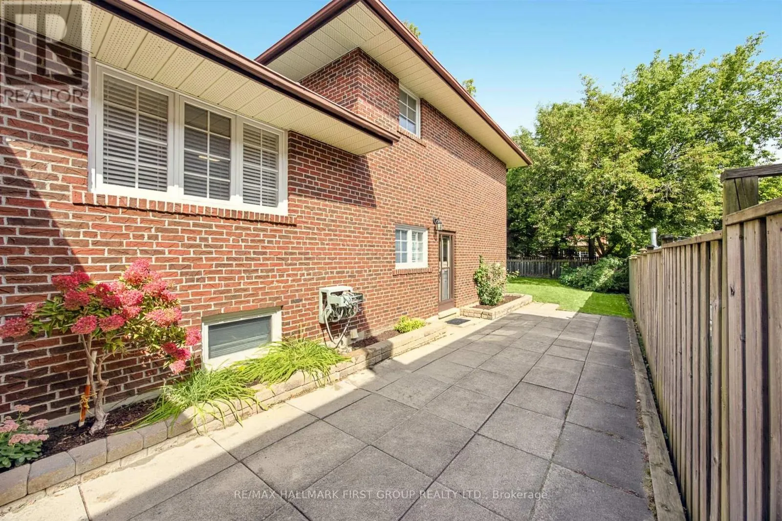 21 IVAN ROAD
