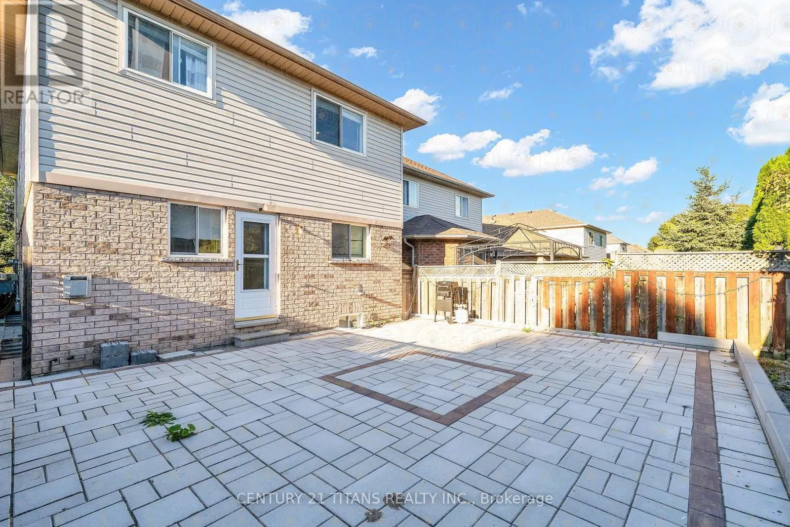 51 MARCHWOOD CRESCENT