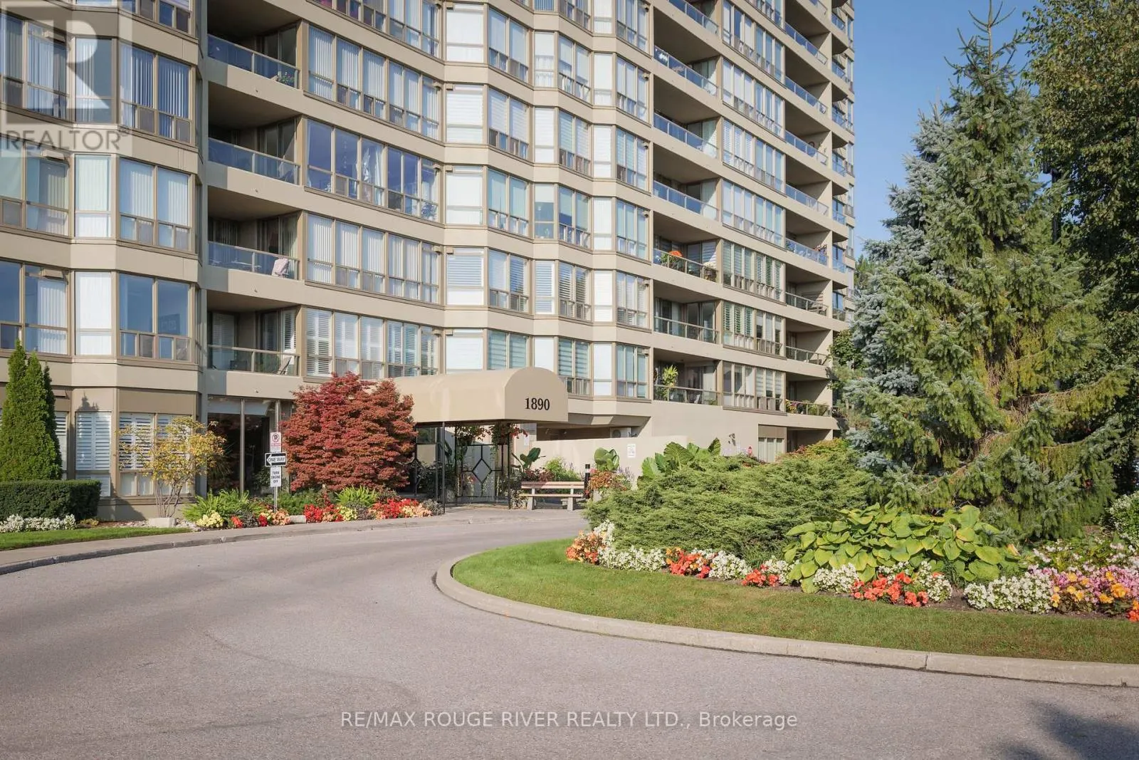 104 - 1890 VALLEY FARM ROAD
