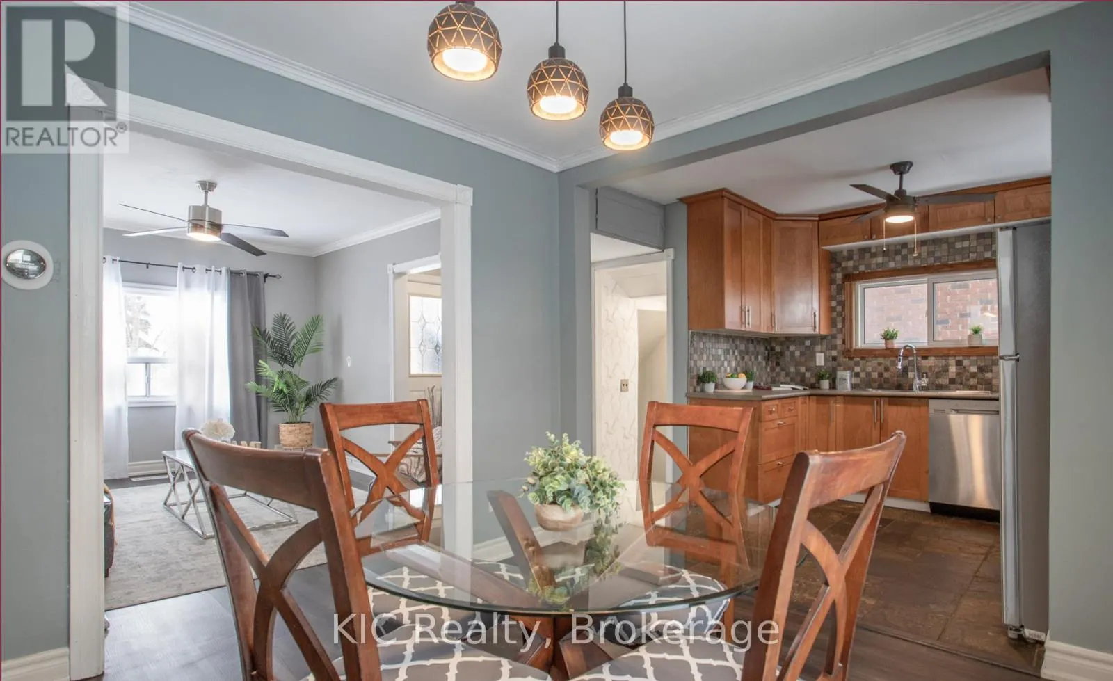 200 OSHAWA BOULEVARD N