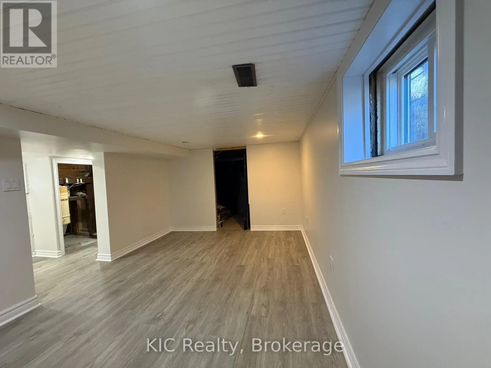 200 OSHAWA BOULEVARD N