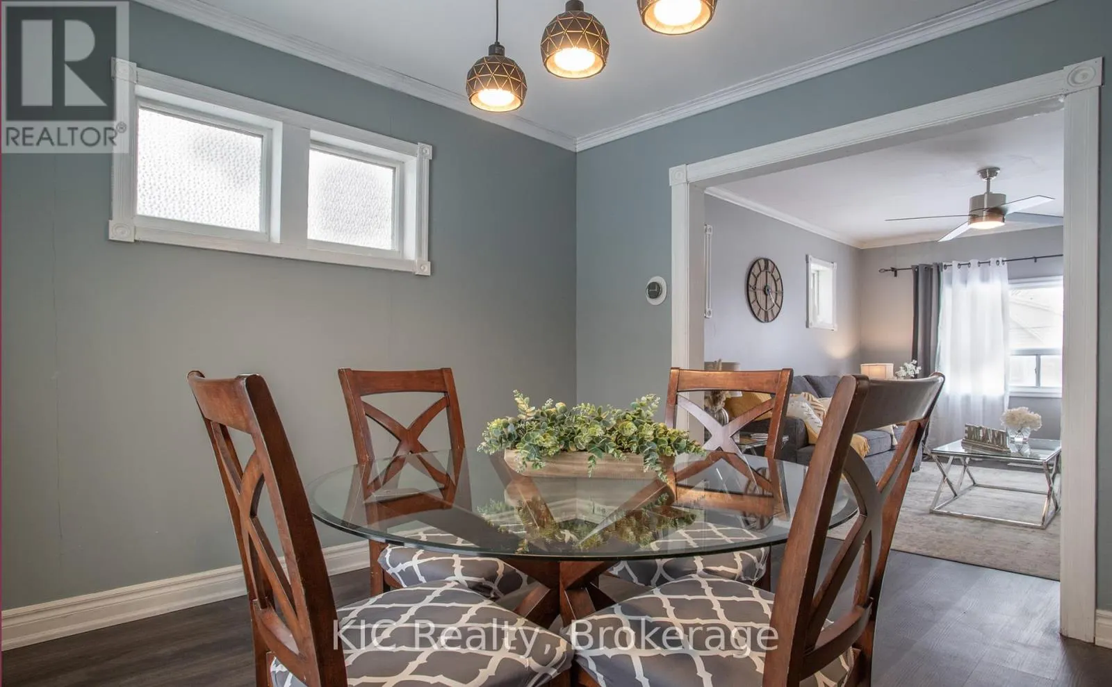 200 OSHAWA BOULEVARD N