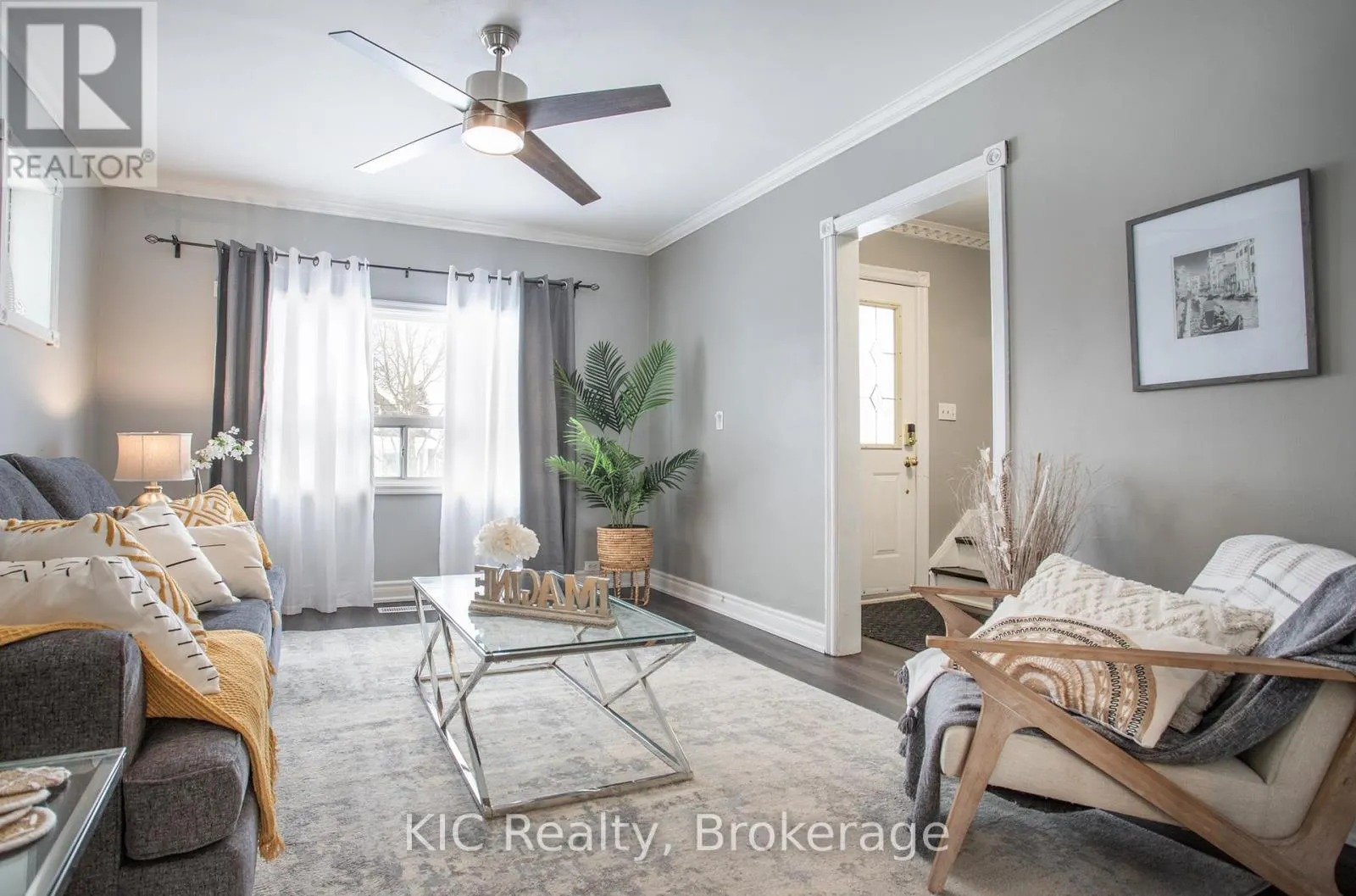 200 OSHAWA BOULEVARD N