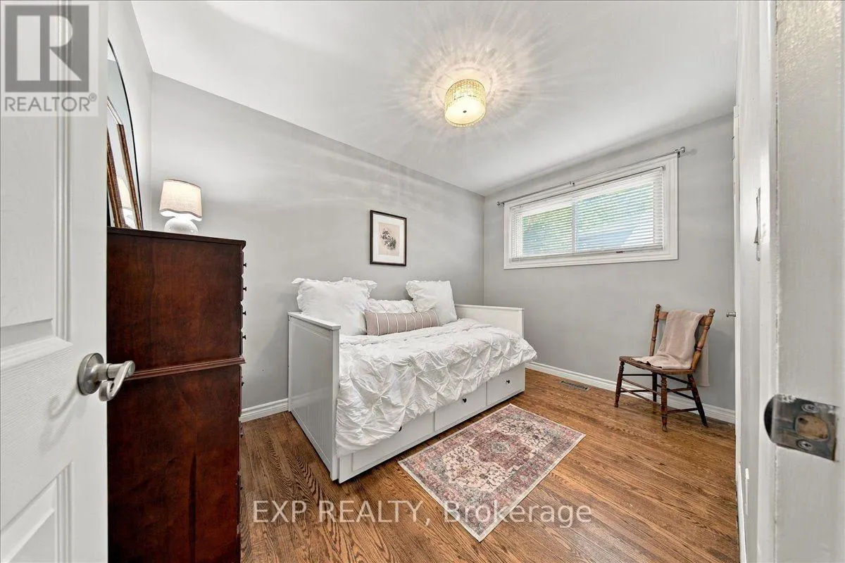 523 BRENTWOOD AVENUE