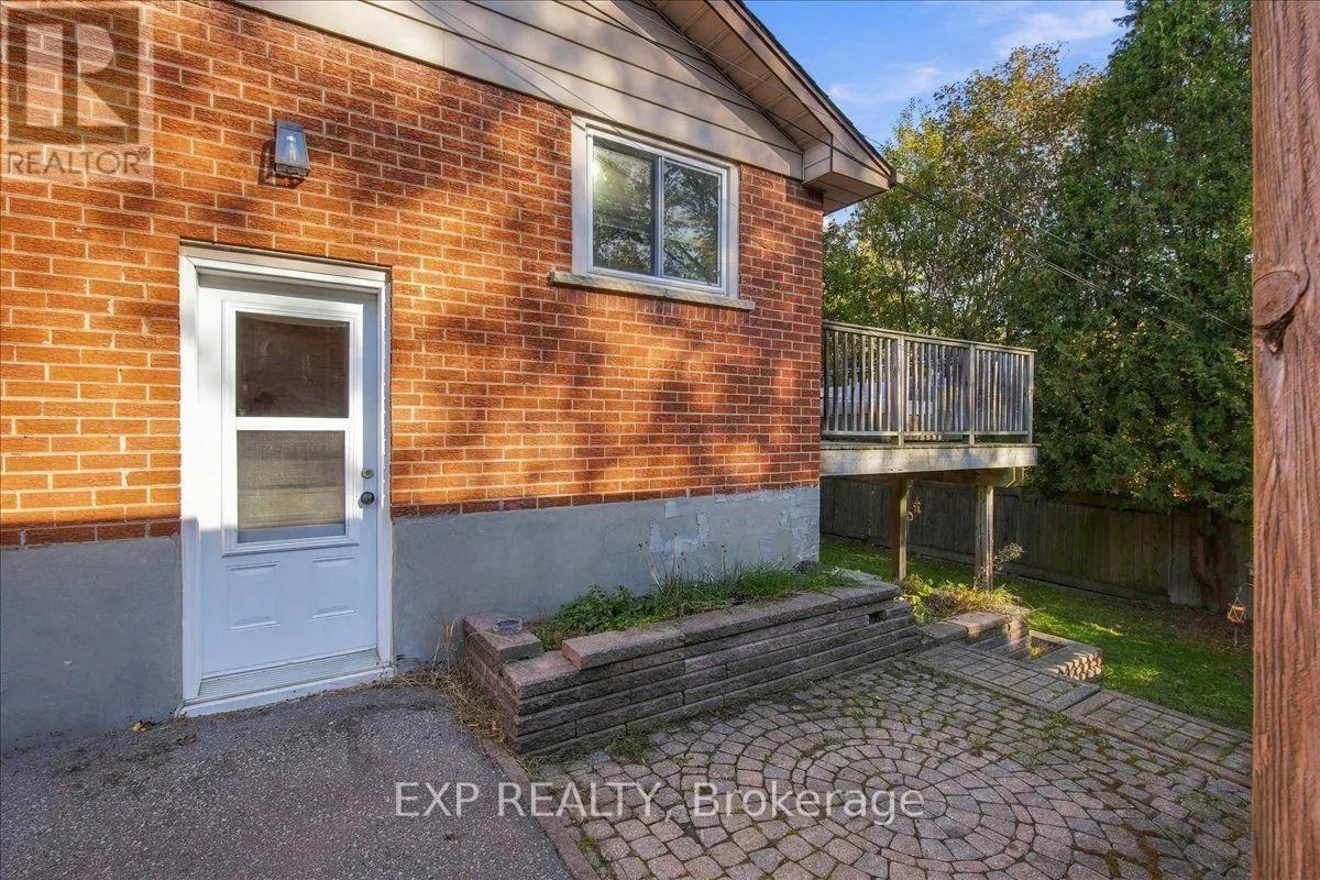 523 BRENTWOOD AVENUE