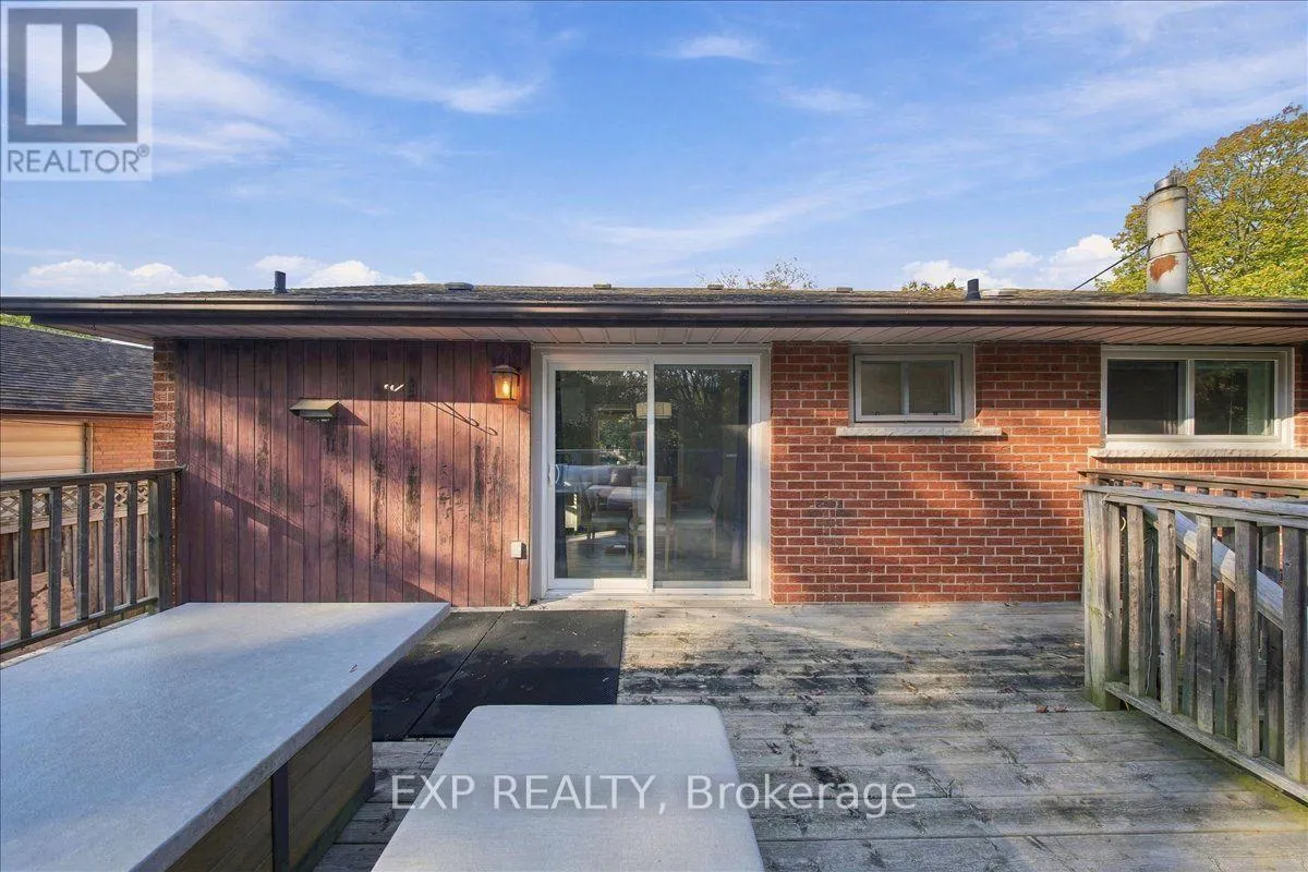 523 BRENTWOOD AVENUE
