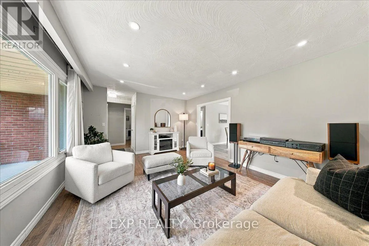 523 BRENTWOOD AVENUE