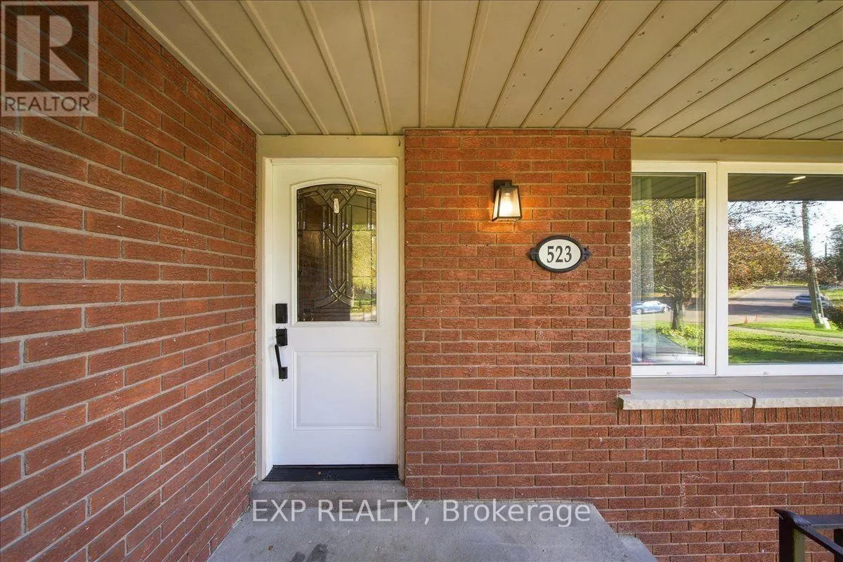 523 BRENTWOOD AVENUE