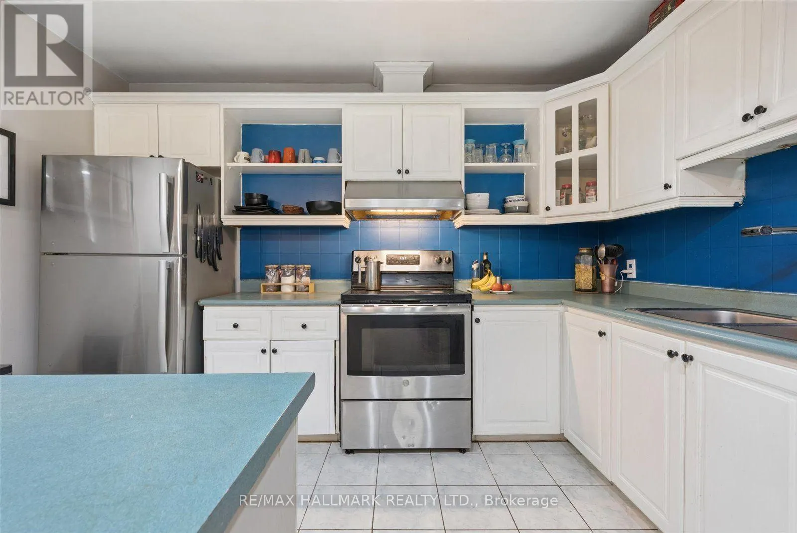 9 - 91 MUIR DRIVE