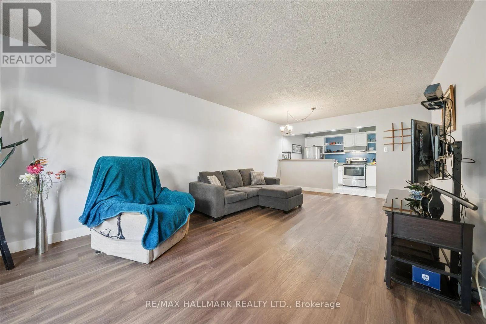9 - 91 MUIR DRIVE