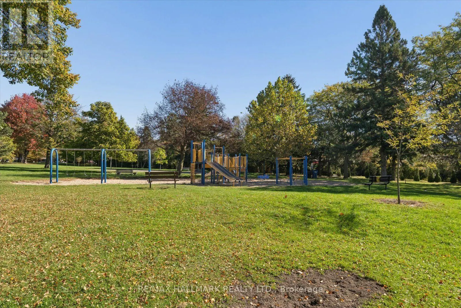 9 - 91 MUIR DRIVE
