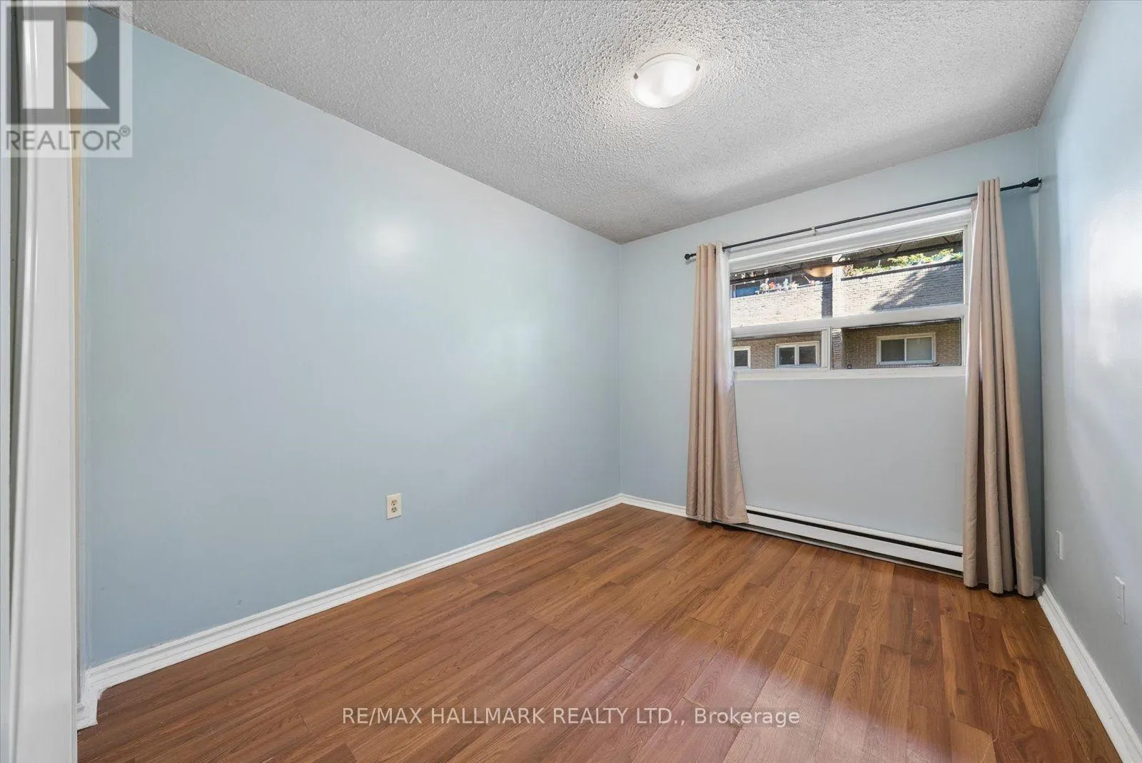 9 - 91 MUIR DRIVE