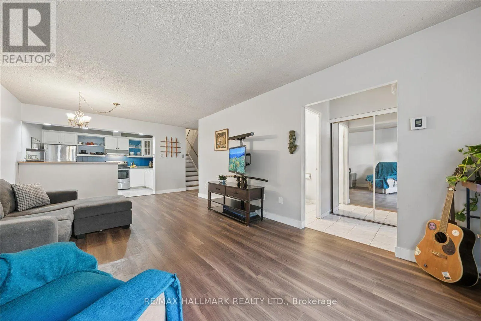 9 - 91 MUIR DRIVE