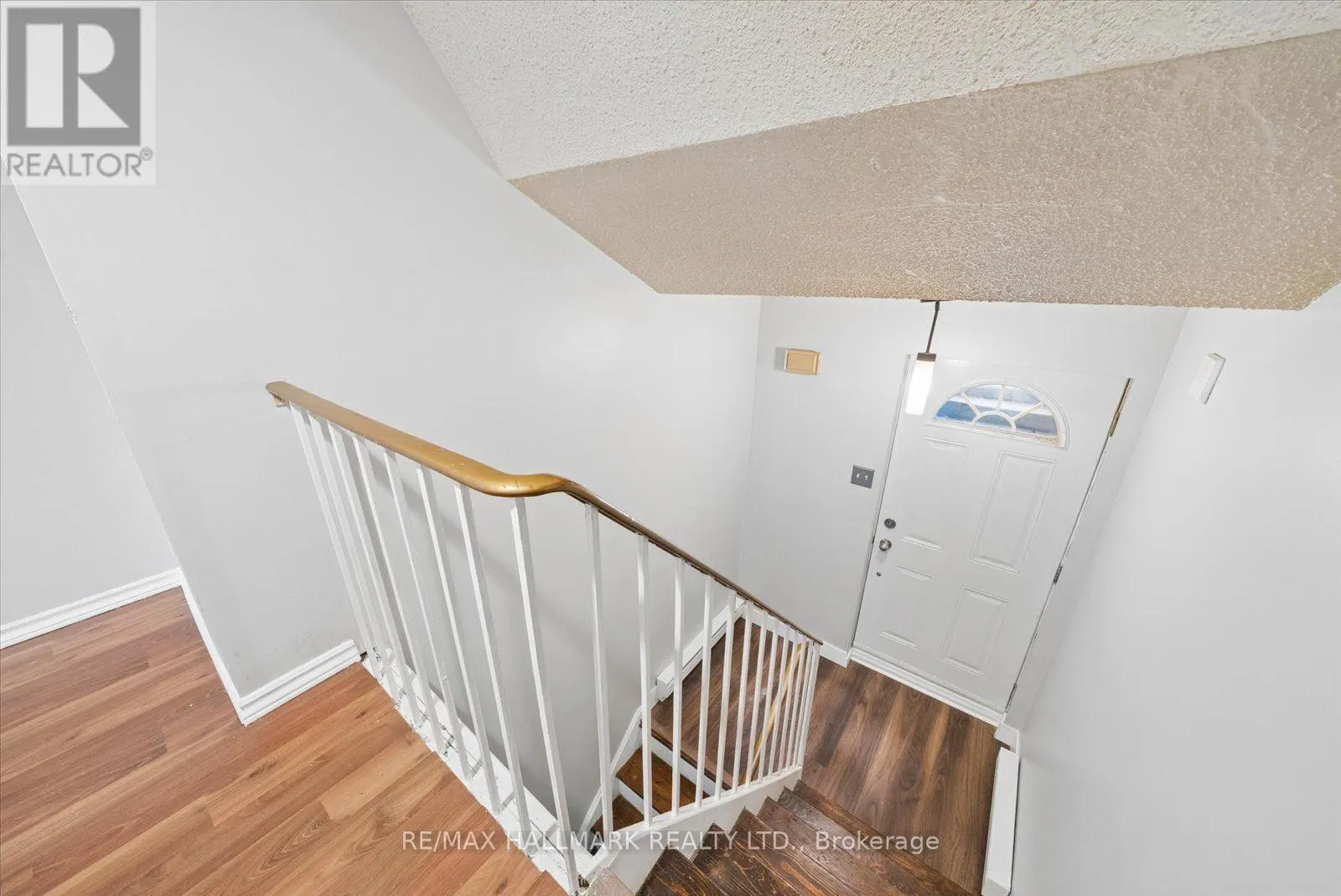 9 - 91 MUIR DRIVE