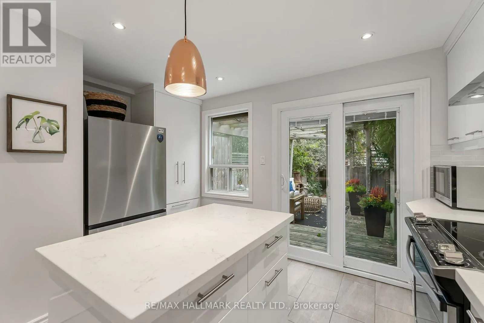 25 NORTHVIEW AVENUE